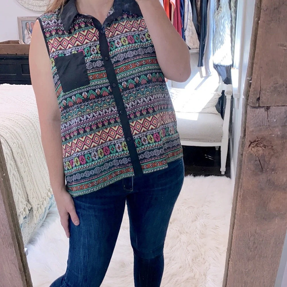 No boundaries sleeveless top floral size XLarge - Picture 1 of 5